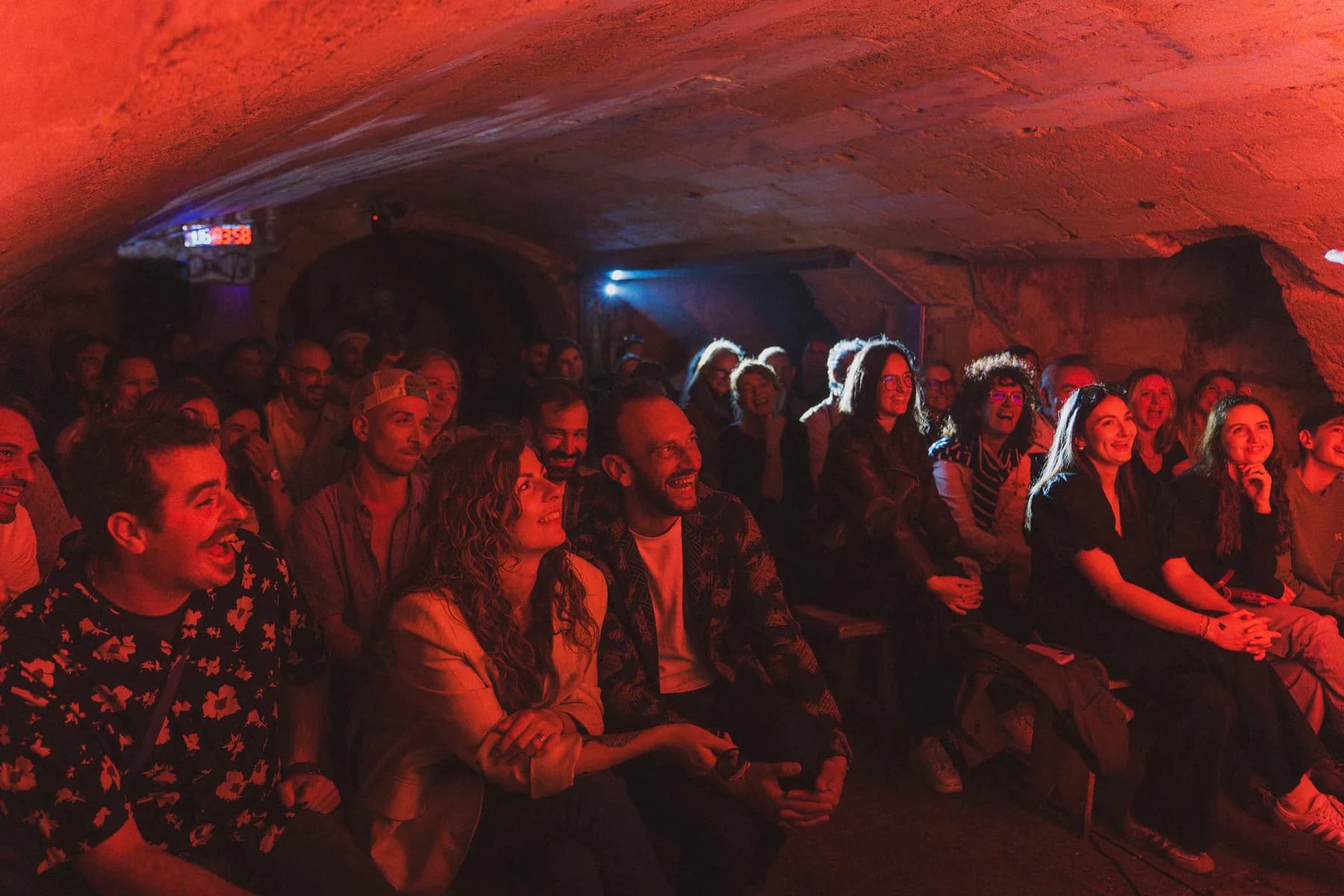 Privatisation comedy club Bordeaux — soirée d'entreprise La Marelle Soirée stand-up privatisée par une entreprise à Bordeaux avec La Marelle Comedy Club